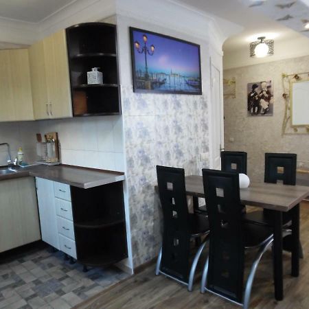 Студия В Центре Скала Khmel'nyts'kyy Exterior foto