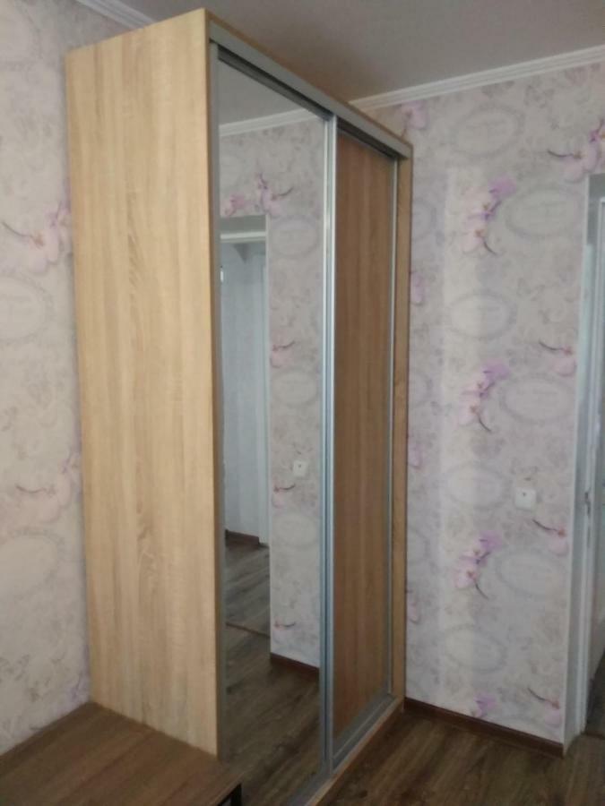Студия В Центре Скала Khmel'nyts'kyy Exterior foto